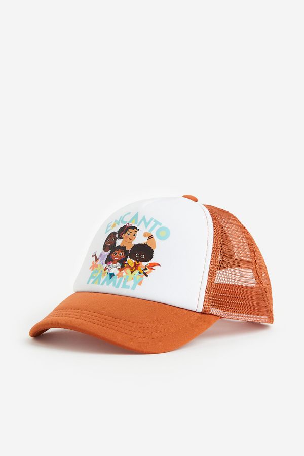 Gorra con diseño